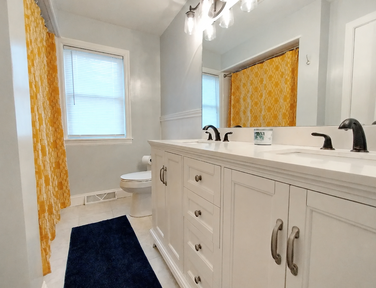 Circle Drive guest bathroom after