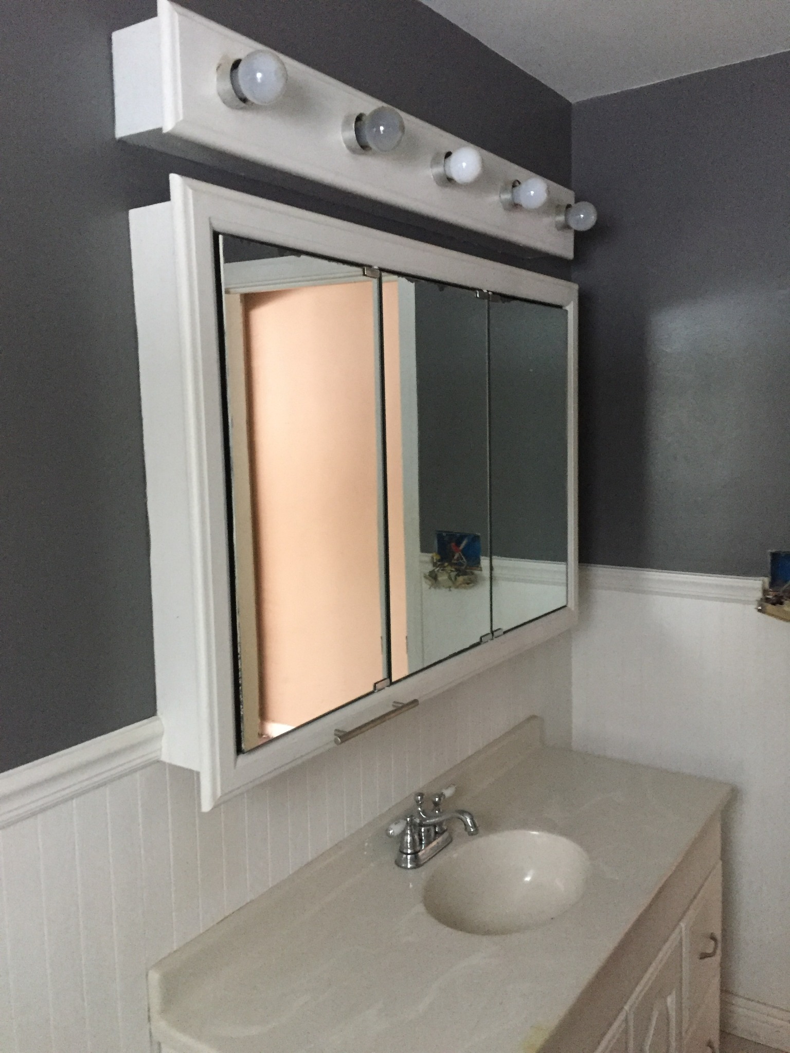 Circle Drive guest bathroom before